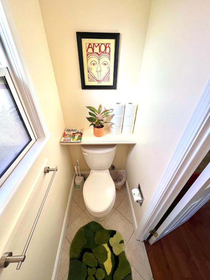 Spacious Renovated Petaluma Home- Pool Table, Fire Pit, Parking المظهر الخارجي الصورة